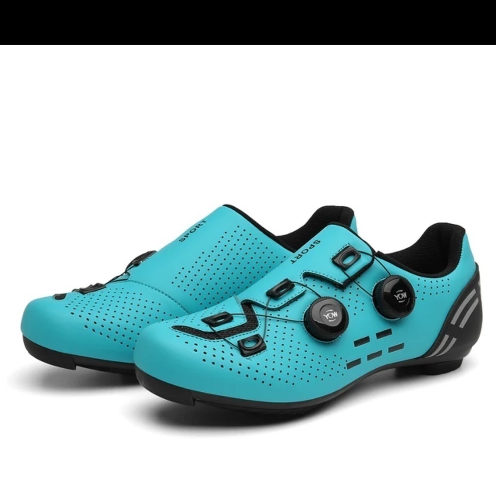 Sporty Women's Cycling Shoes in Teal with Dial Closure